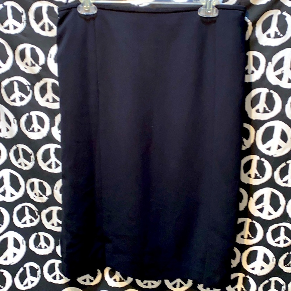 LE SUIT BLACK PENCIL SKIRT 2-FRONT VENTS SZ 18 LINED